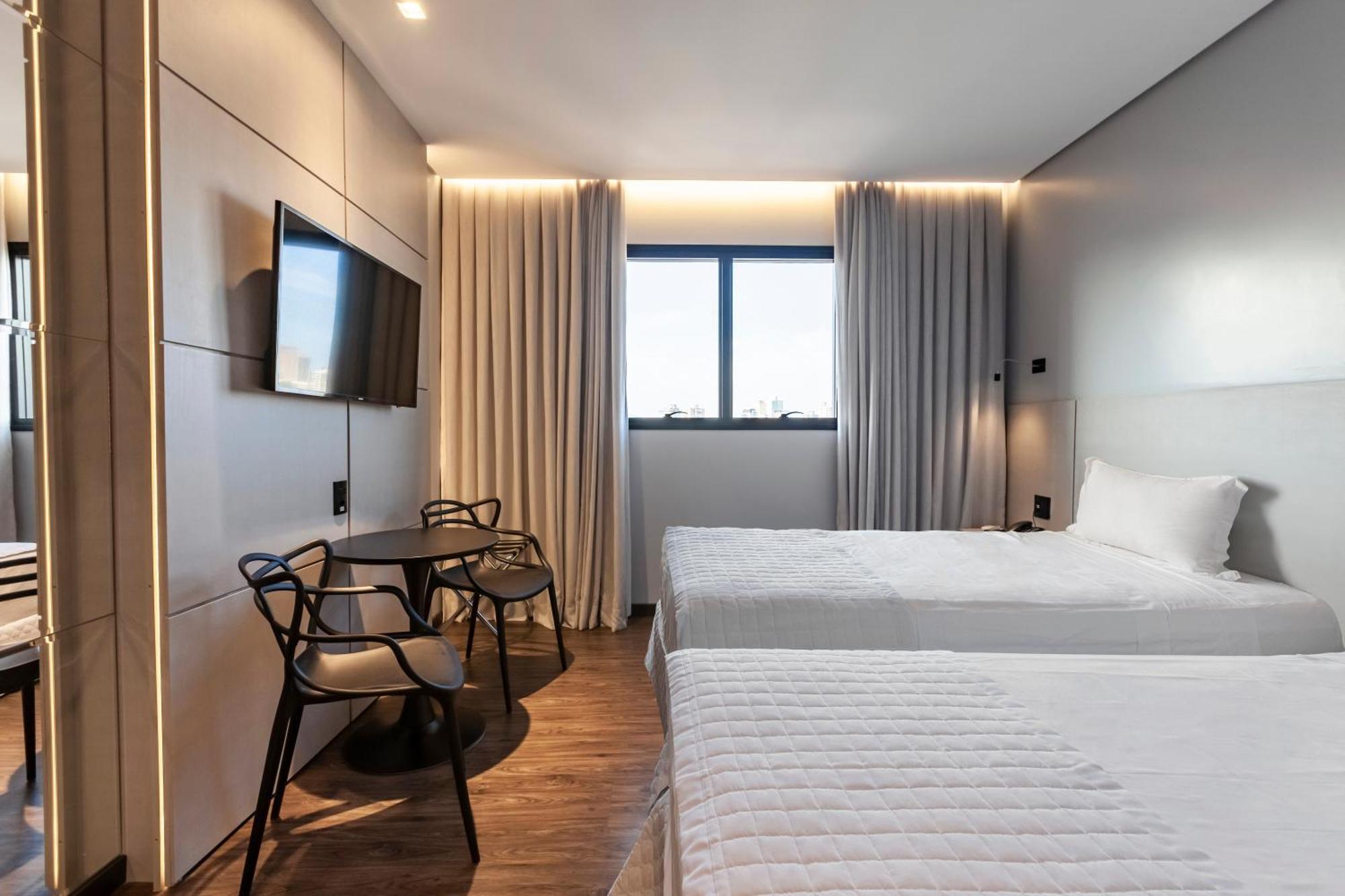 Tri Hotel Premium อิตาเปมา ภายนอก รูปภาพ
